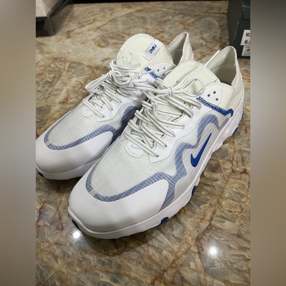Nike Renew Lucent